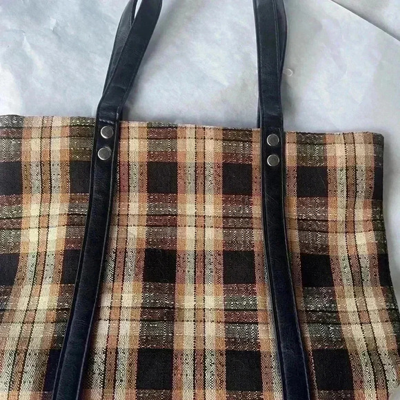 Vintage Longaberger Homestead Brown and Black Plaid Tote with matching wallet - Picture 6 of 7